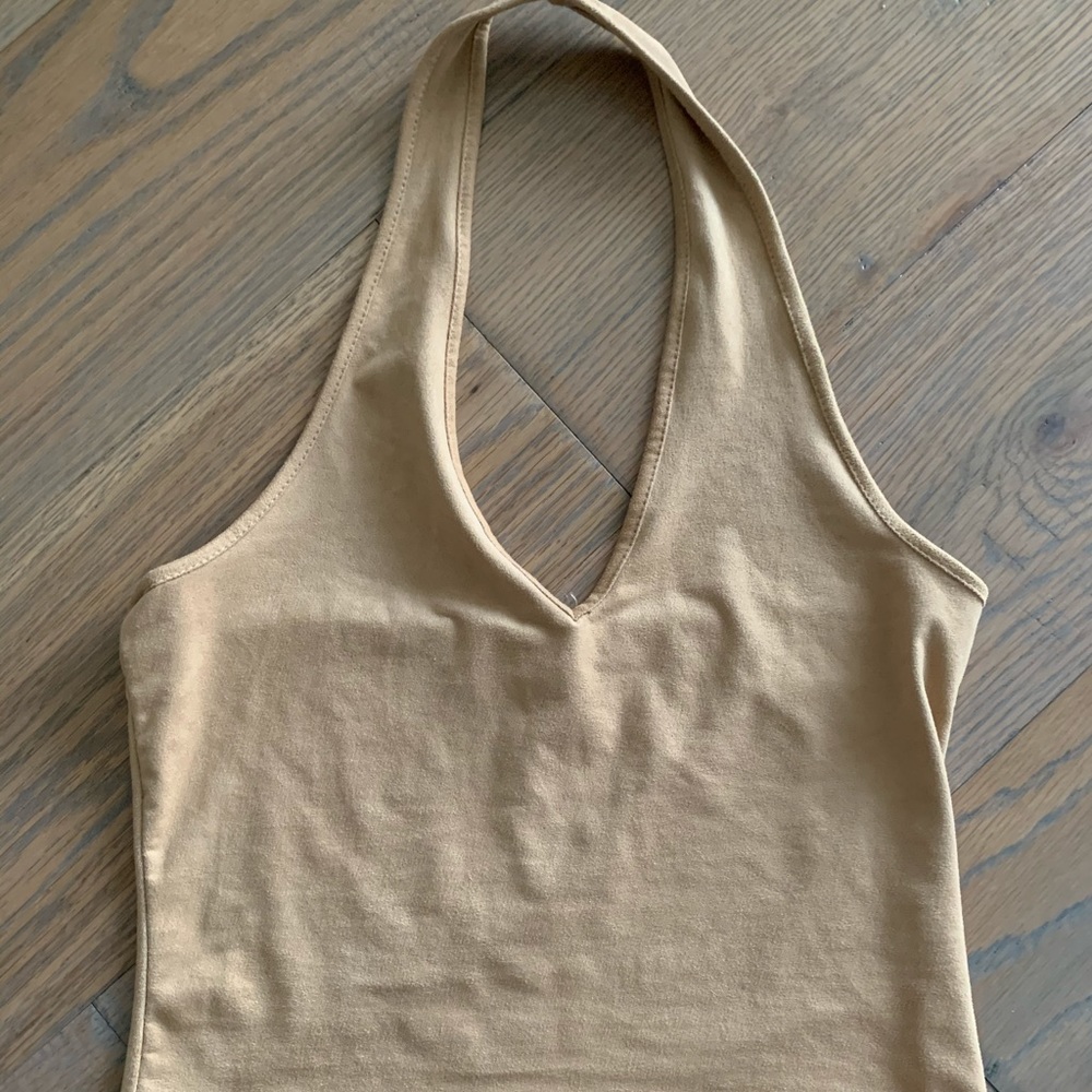 Cropped halter top